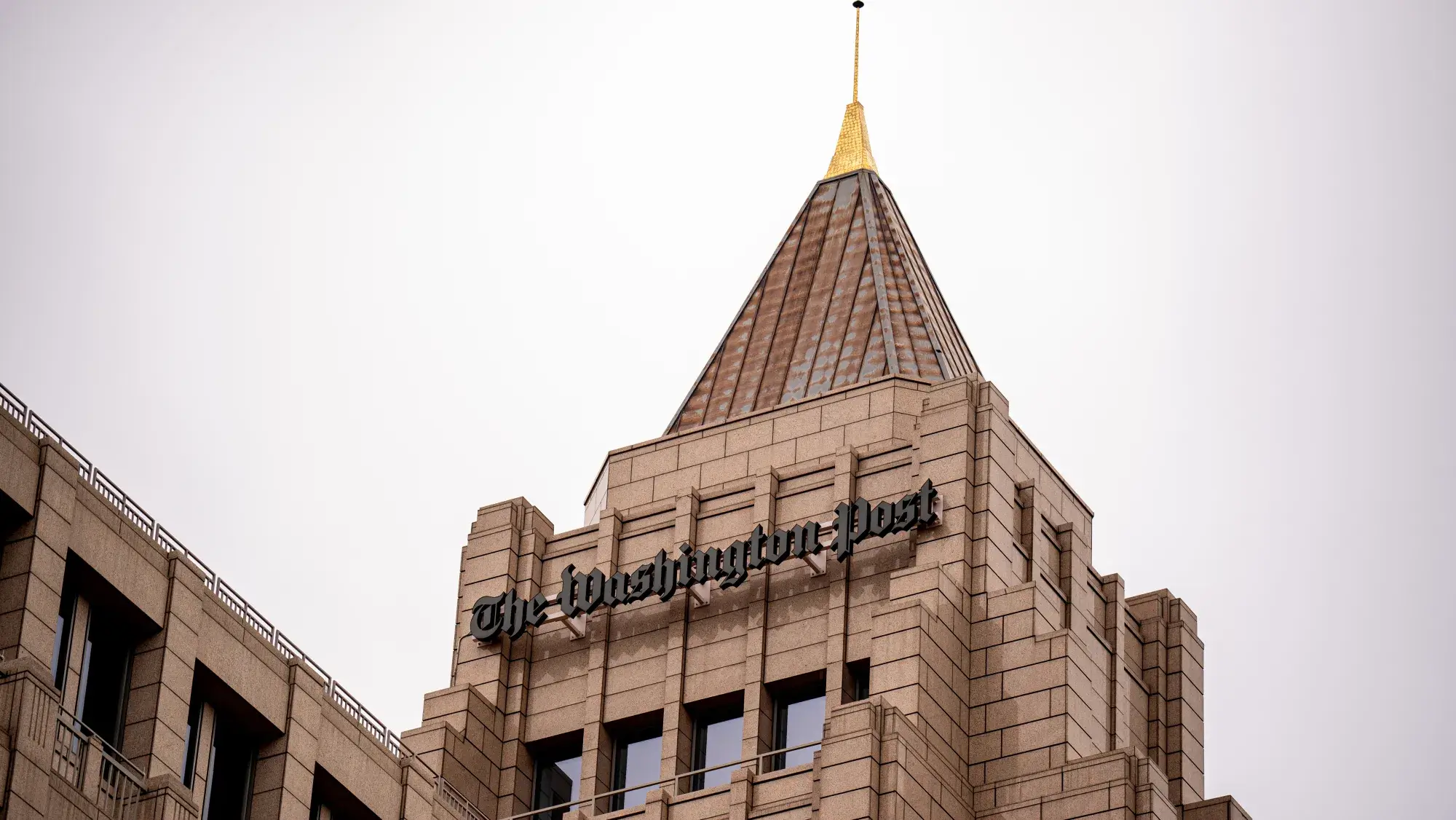 Read more about the article ChatGPT начнёт пересказывать статьи Washington Post